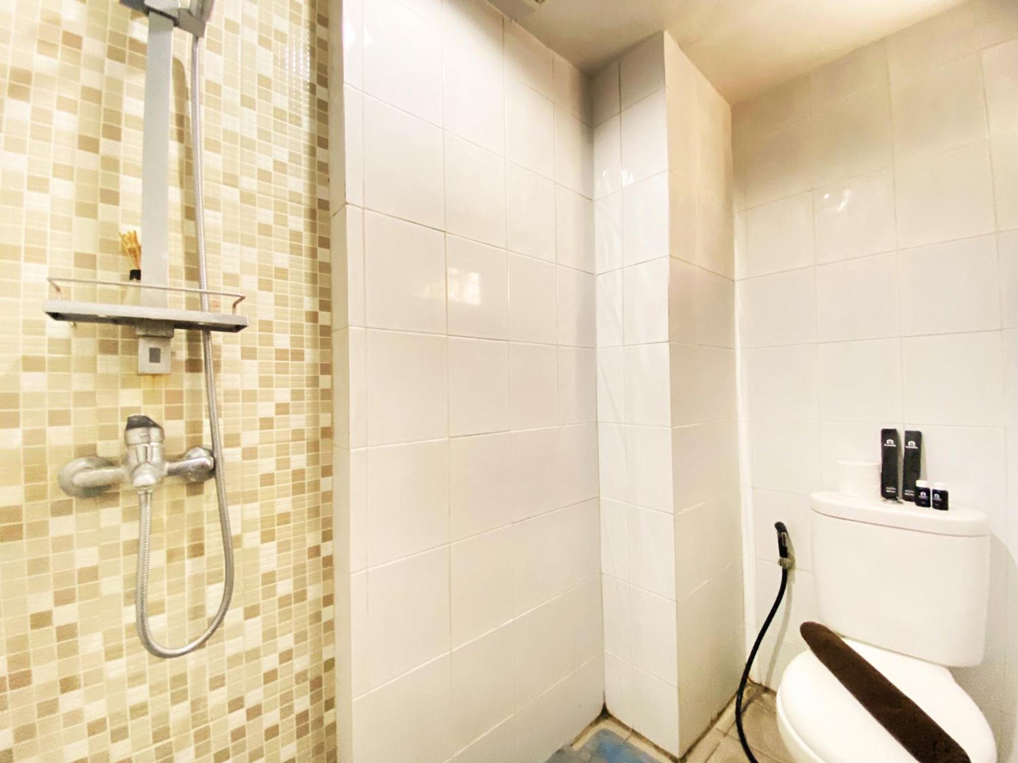 Fancy Designed 2br At Gateway Ahmad Yani Cicadas By Travelio *