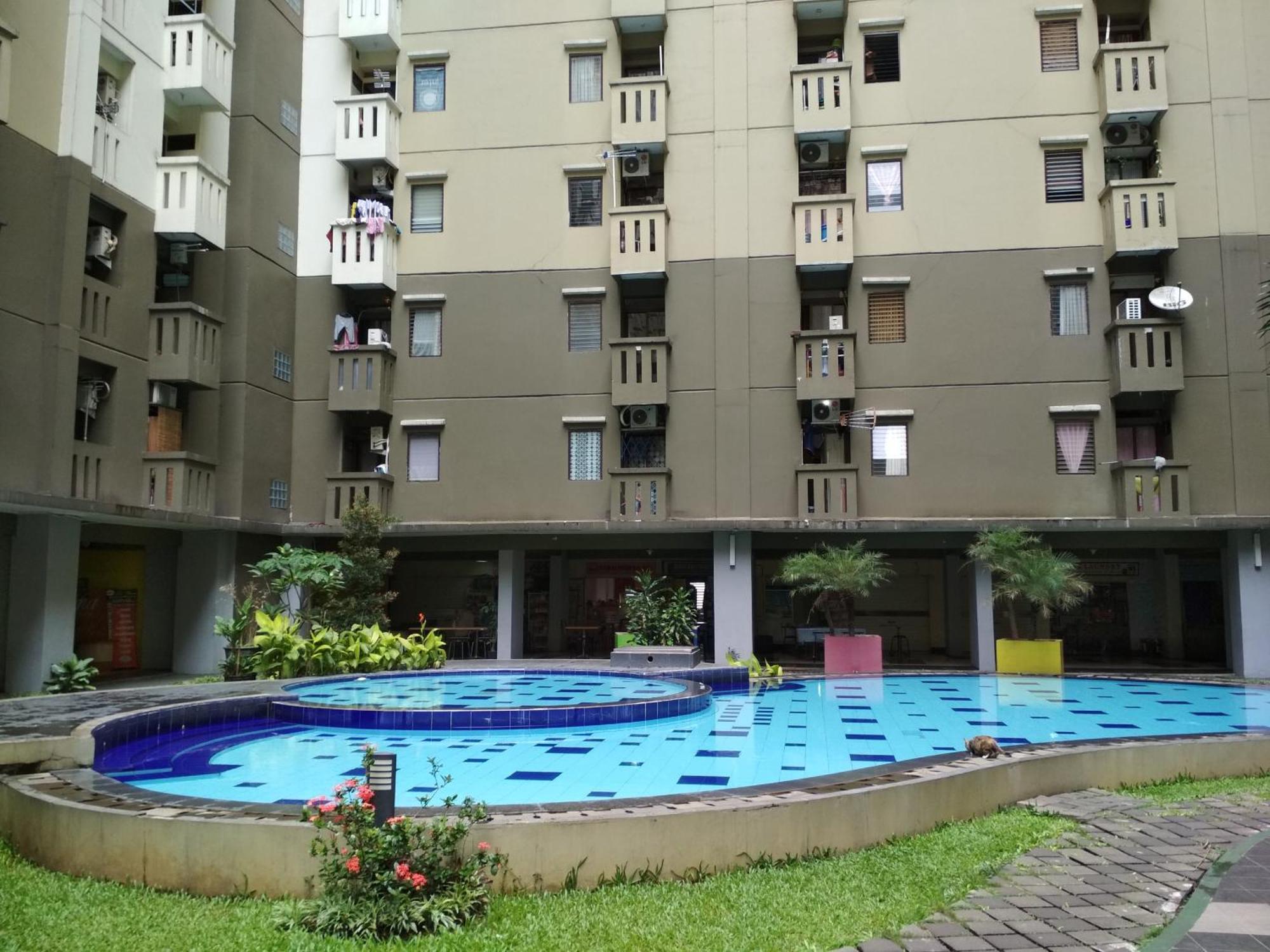 Apartemen Fancy Designed 2br At Gateway Ahmad Yani Cicadas By Travelio
