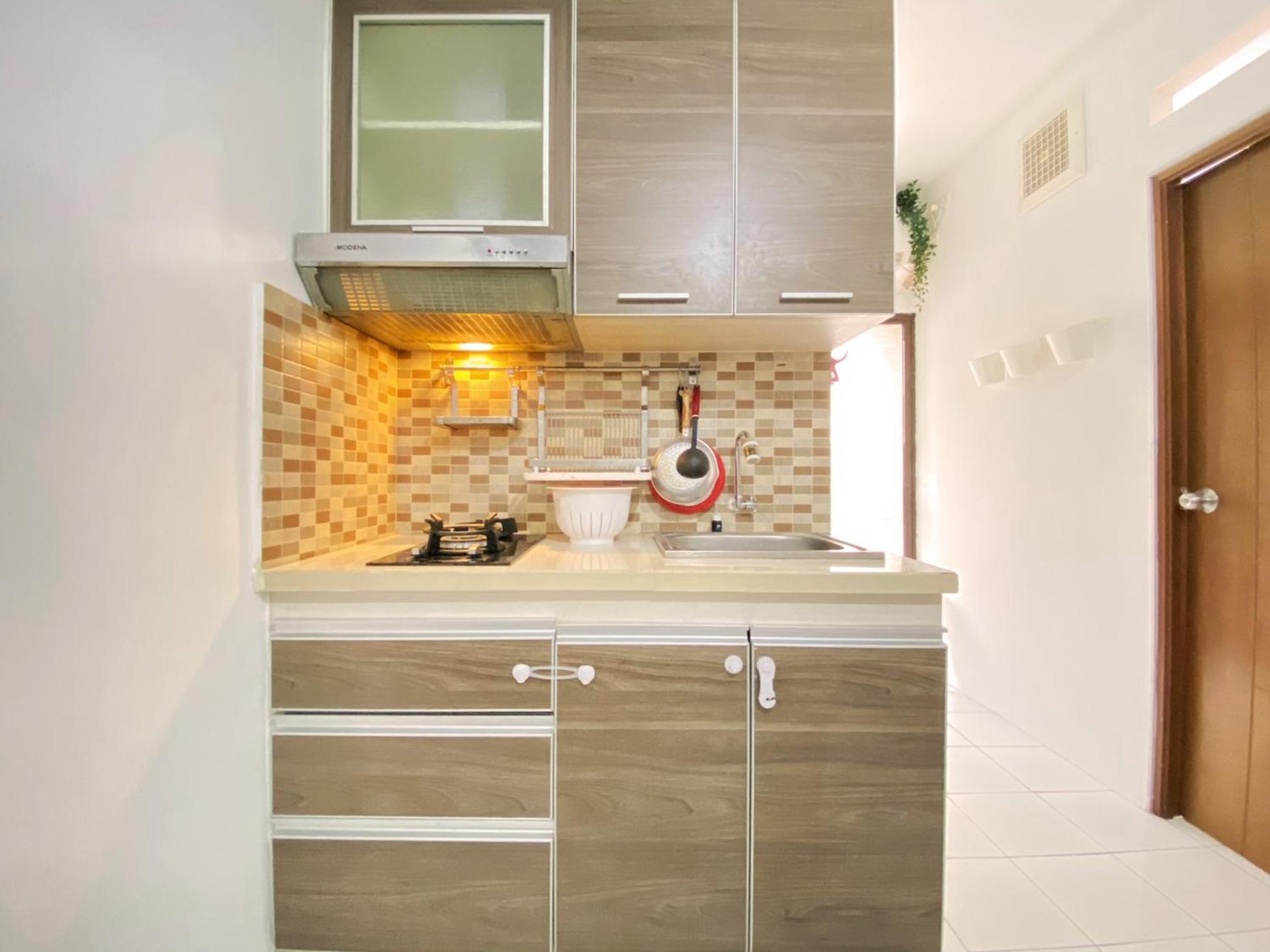 Fancy Designed 2br At Gateway Ahmad Yani Cicadas By Travelio